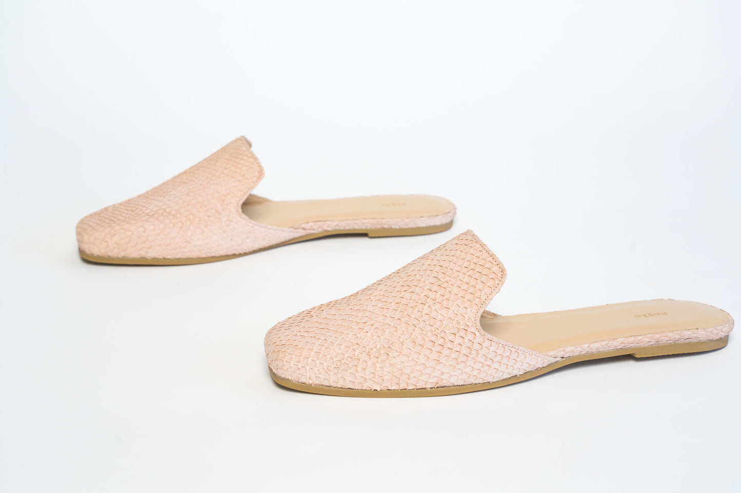 Lazy Mule - Blush Haze