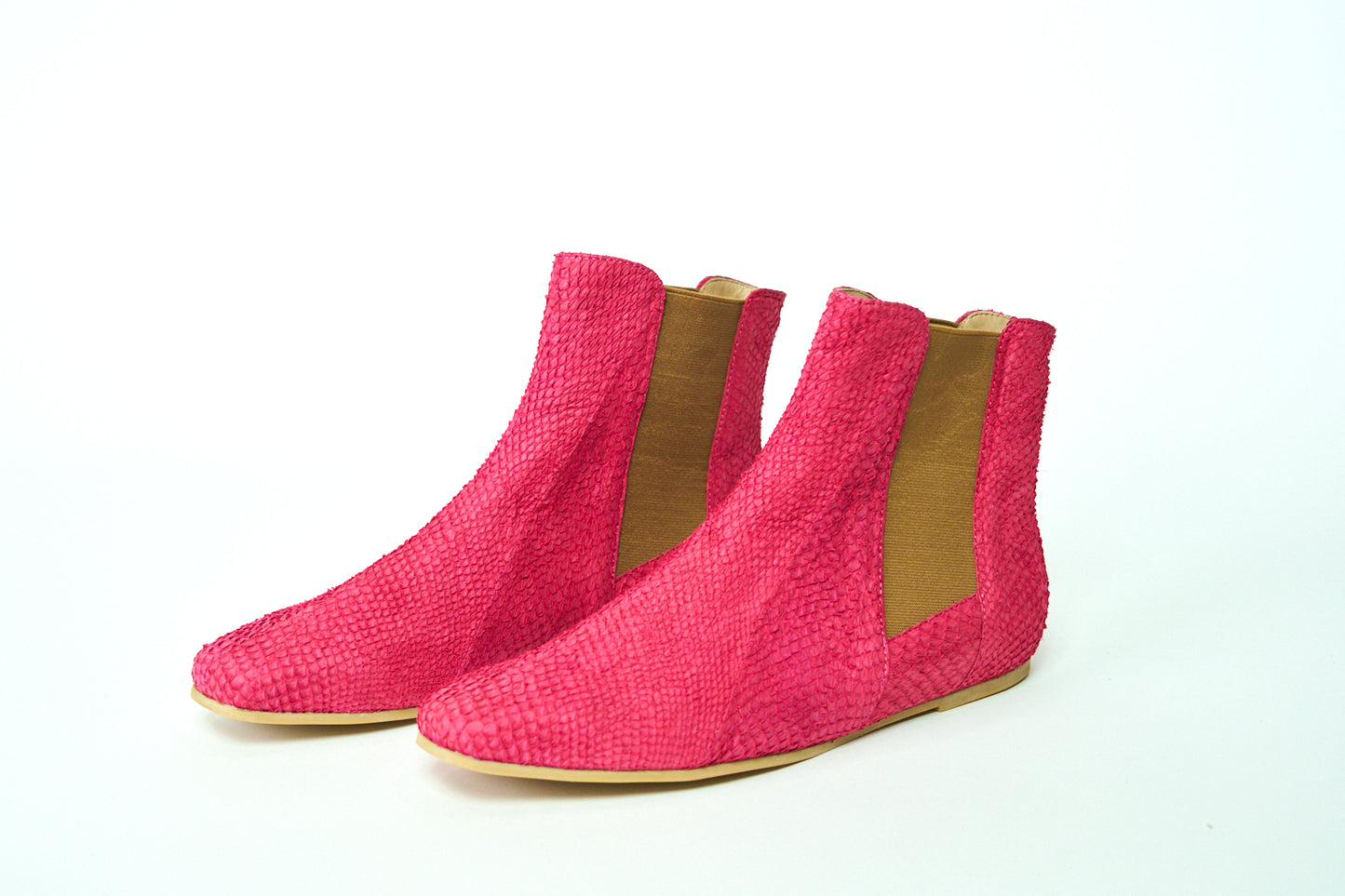 Dainty Chelsea Boot - Hibiscus