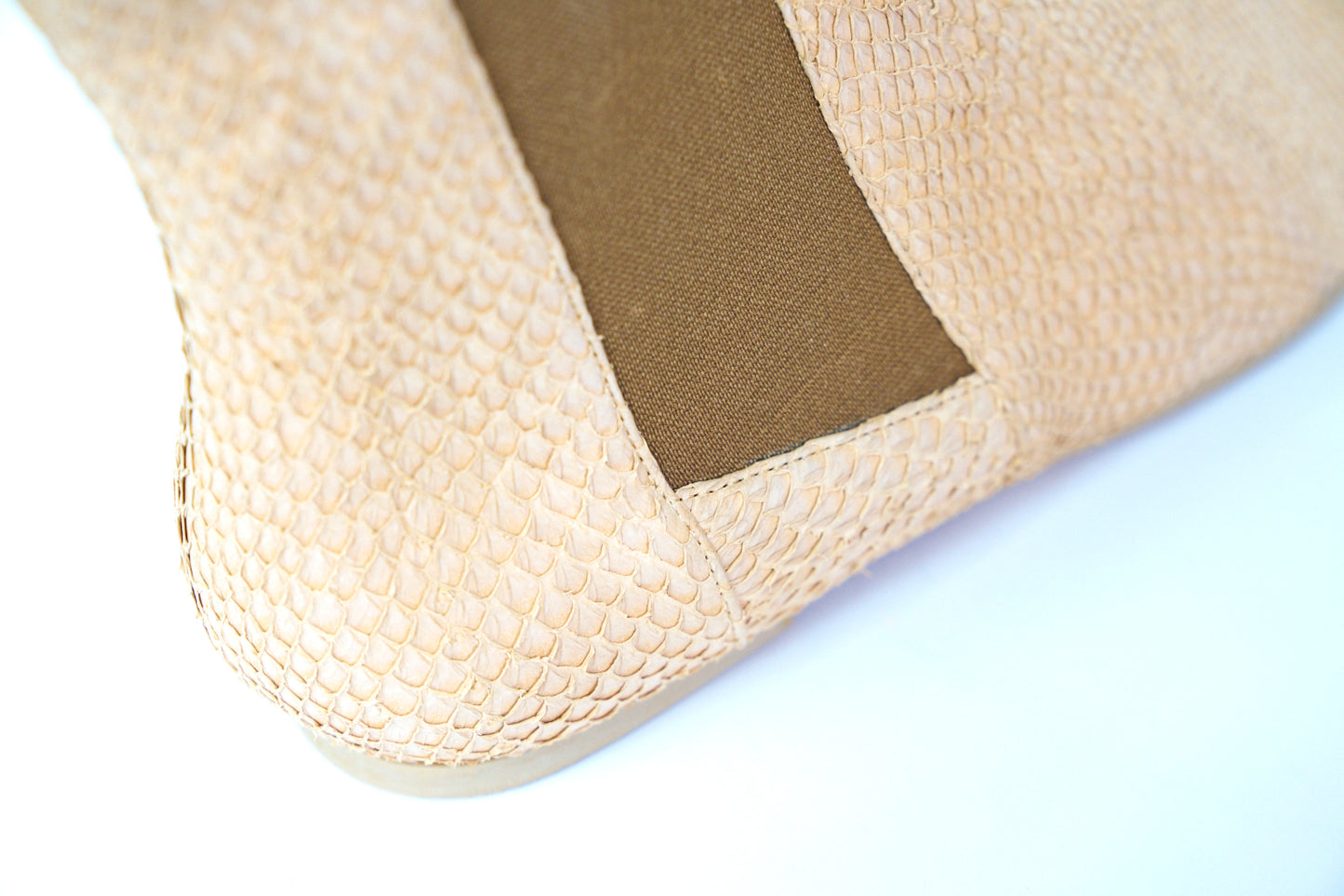 Dainty Chelsea Boot - Blush Haze