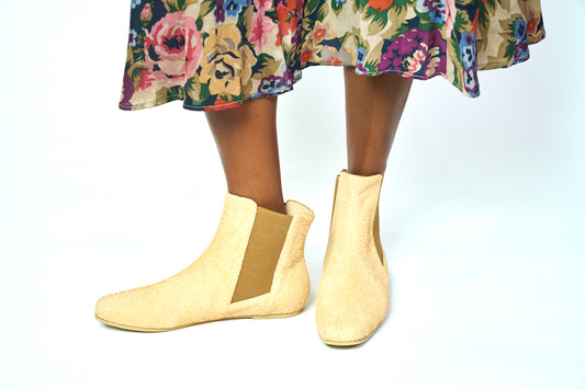 Dainty Chelsea Boot - Blush Haze